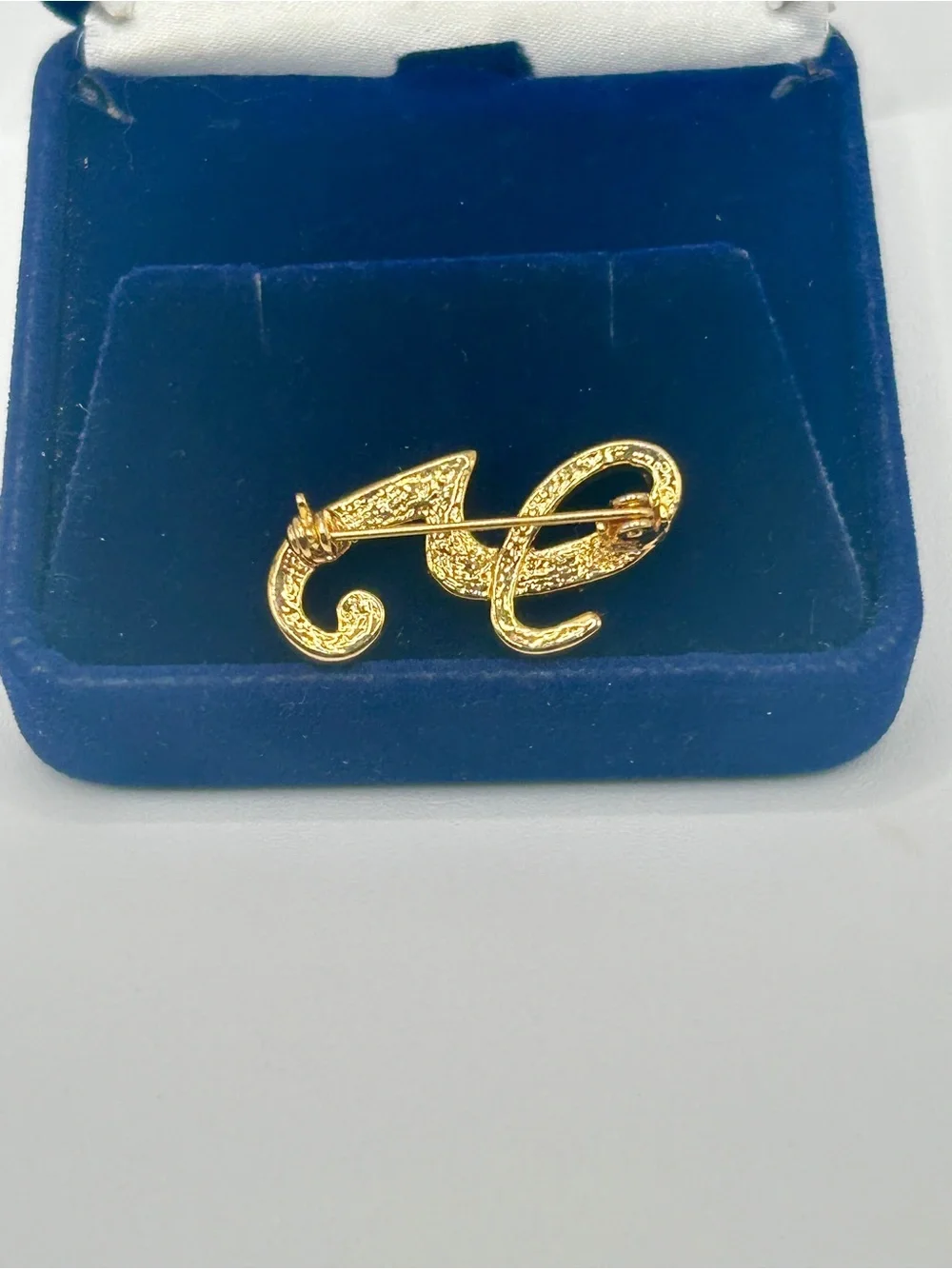 Vintage Gold Letter 'G' Initial Pin Brooch - Women's Accessory